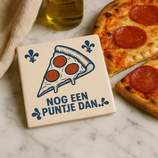 "Nog een puntje dan" - Delfts blauwe tegel met humor