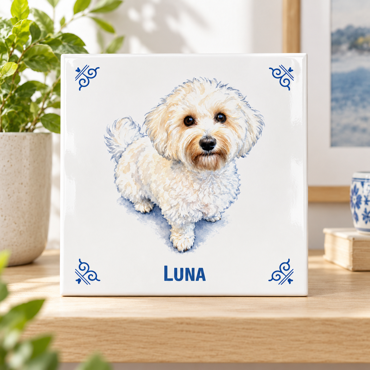 AT2102 Luna lifestyle tile preview