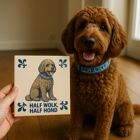 Labradoodle - Half Wolk, Half Hond - Delfts Blauwe Tegel met Humor